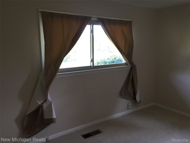 2663 COLONIAL Way, Bloomfield Charter Township, MI 48304