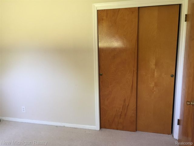 2663 COLONIAL Way, Bloomfield Charter Township, MI 48304