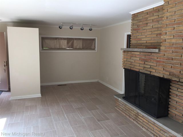 2663 COLONIAL Way, Bloomfield Charter Township, MI 48304