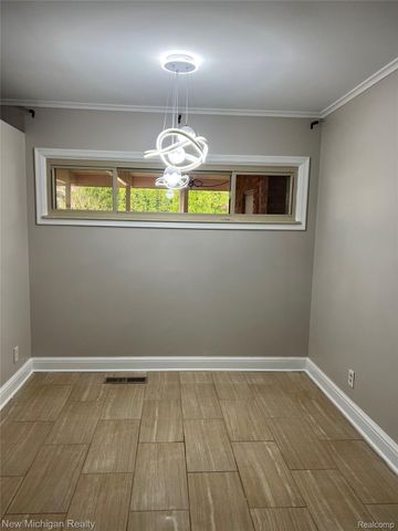 2663 COLONIAL Way, Bloomfield Charter Township, MI 48304