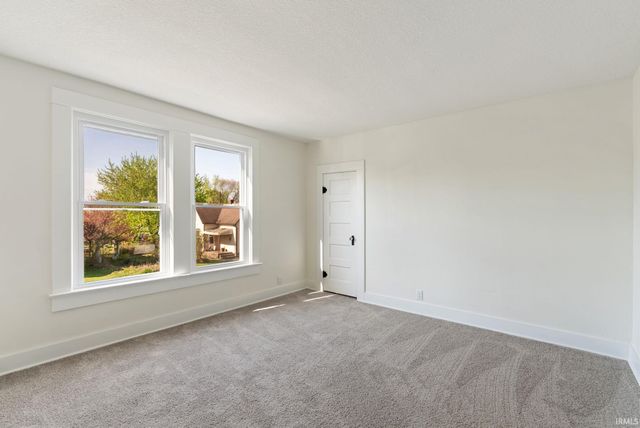 1652 High Street, Fort Wayne, IN 46808