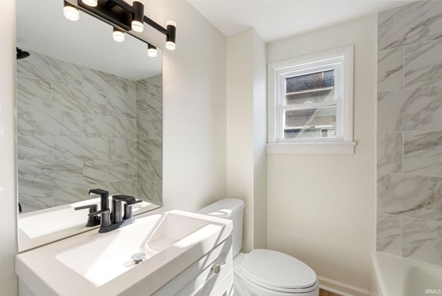 1652 High Street, Fort Wayne, IN 46808