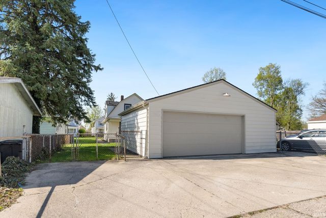 1652 High Street, Fort Wayne, IN 46808