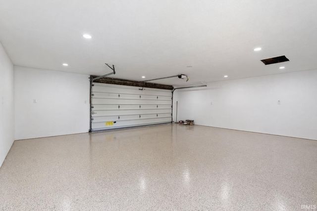 1652 High Street, Fort Wayne, IN 46808