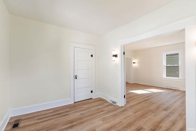 1652 High Street, Fort Wayne, IN 46808