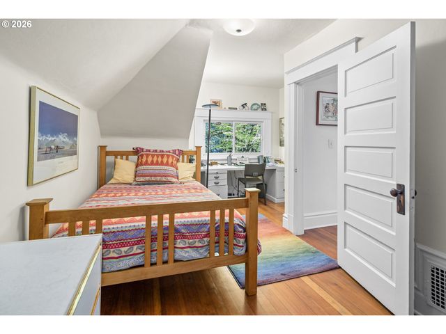 2217 Ne 12TH Ave, Portland, OR 97212