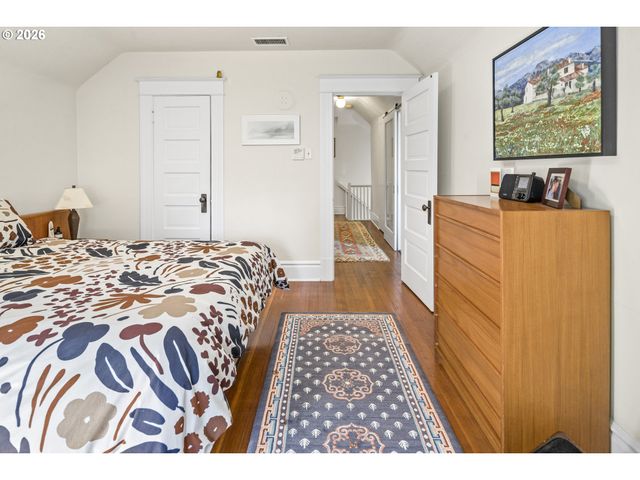 2217 Ne 12TH Ave, Portland, OR 97212