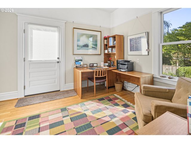 2217 Ne 12TH Ave, Portland, OR 97212