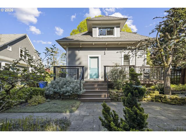 2217 Ne 12TH Ave, Portland, OR 97212