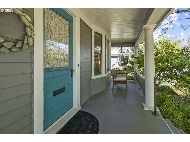 2217 Ne 12TH Ave, Portland, OR 97212