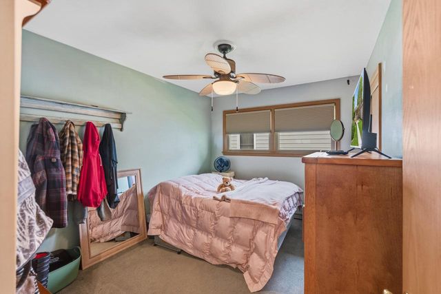 2920 Cudahy AVENUE, Saint Francis, WI 53235