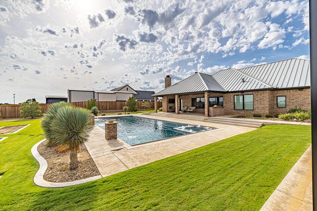 9018 County Rd 6850, Lubbock, TX 79407