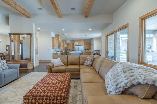 9018 County Rd 6850, Lubbock, TX 79407