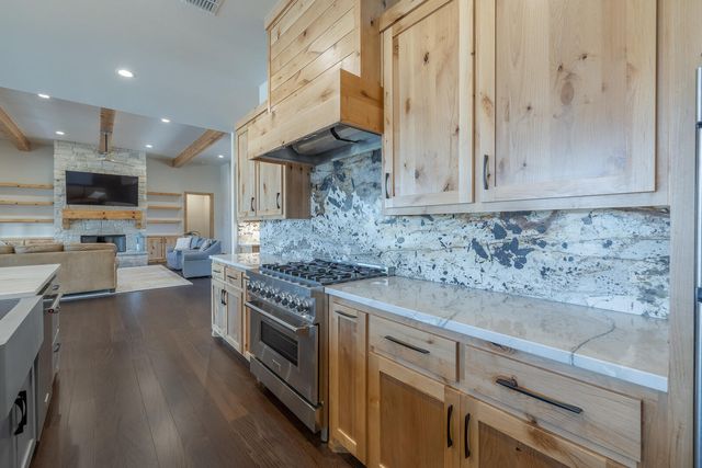 9018 County Rd 6850, Lubbock, TX 79407