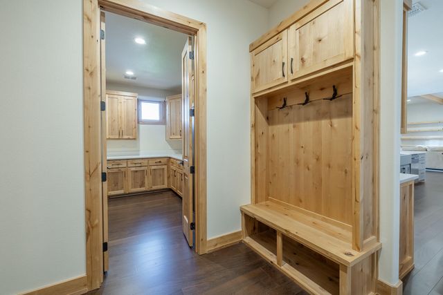 9018 County Rd 6850, Lubbock, TX 79407