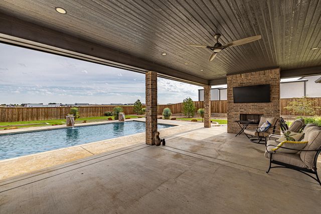 9018 County Rd 6850, Lubbock, TX 79407