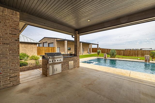 9018 County Rd 6850, Lubbock, TX 79407