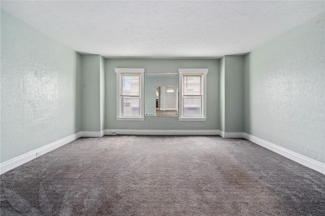 530 Carothers Ave, Carnegie, PA 15106