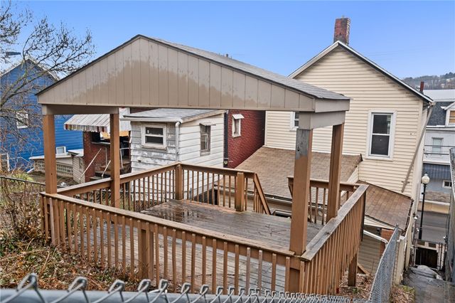 530 Carothers Ave, Carnegie, PA 15106