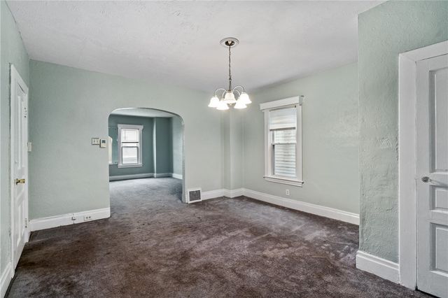 530 Carothers Ave, Carnegie, PA 15106