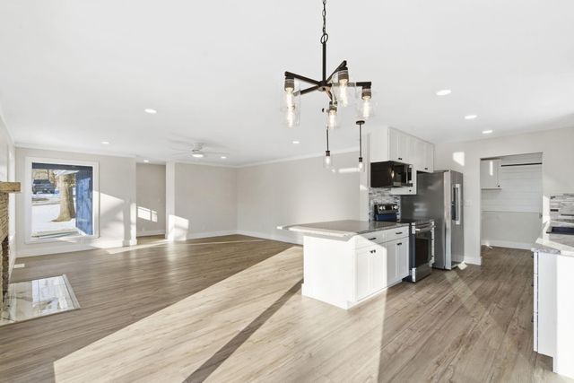 139 Lakeshore Drive, Kimberling City, MO 65686