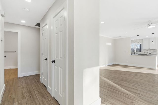 139 Lakeshore Drive, Kimberling City, MO 65686