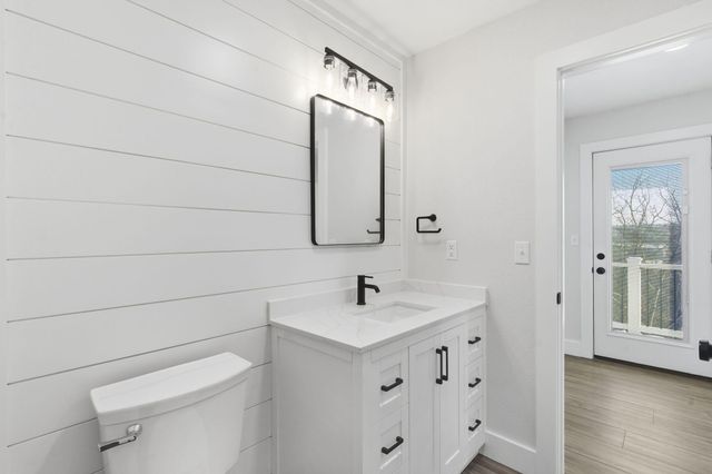 139 Lakeshore Drive, Kimberling City, MO 65686