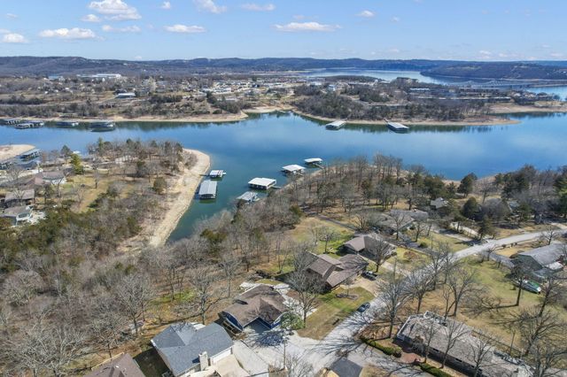 139 Lakeshore Drive, Kimberling City, MO 65686