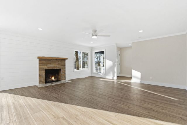 139 Lakeshore Drive, Kimberling City, MO 65686