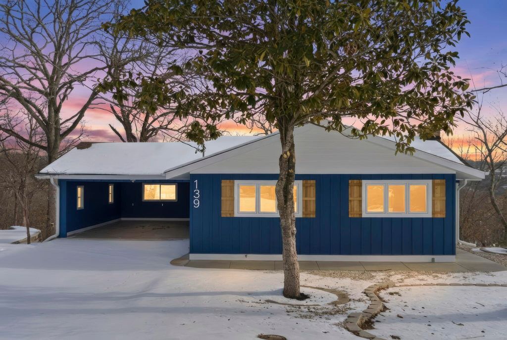 139 Lakeshore Drive, Kimberling City, MO 65686