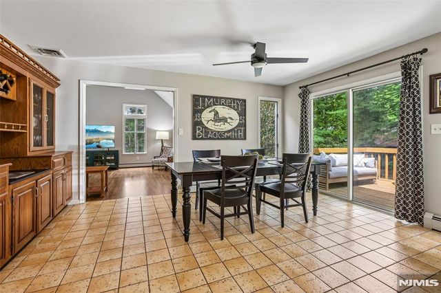10 Wood Hollow Trail, Upper Saddle River, NJ 07458