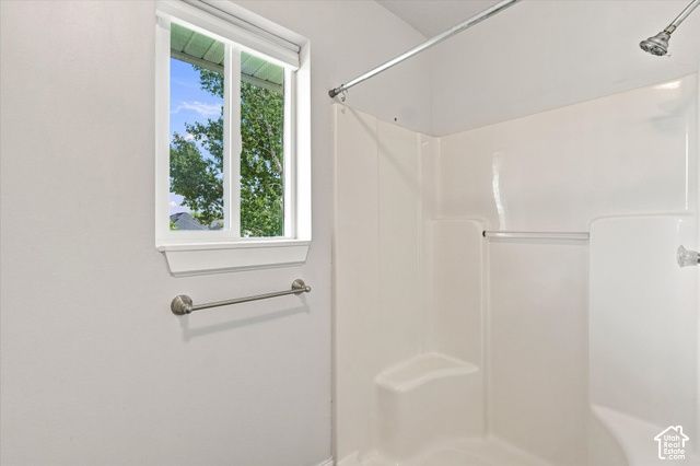 5954 W CANTERBURY PARK CIR, Highland, UT 84003