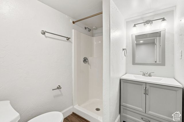 5954 W CANTERBURY PARK CIR, Highland, UT 84003