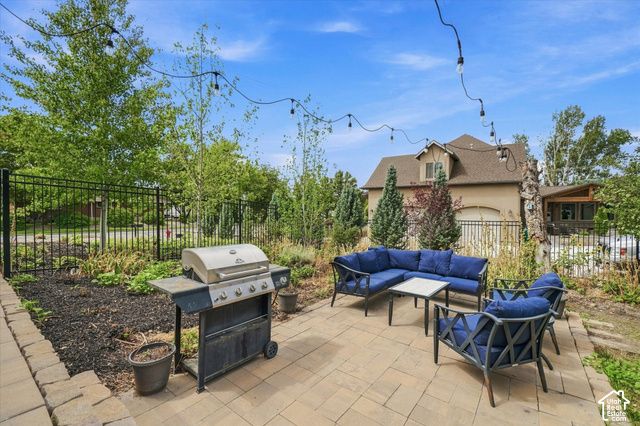 5954 W CANTERBURY PARK CIR, Highland, UT 84003
