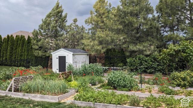 5954 W CANTERBURY PARK CIR, Highland, UT 84003