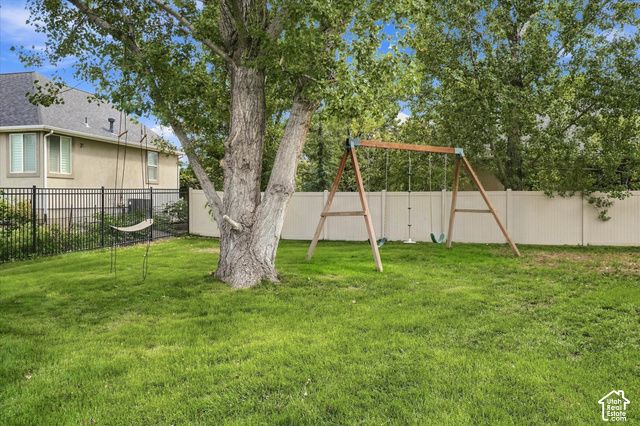 5954 W CANTERBURY PARK CIR, Highland, UT 84003
