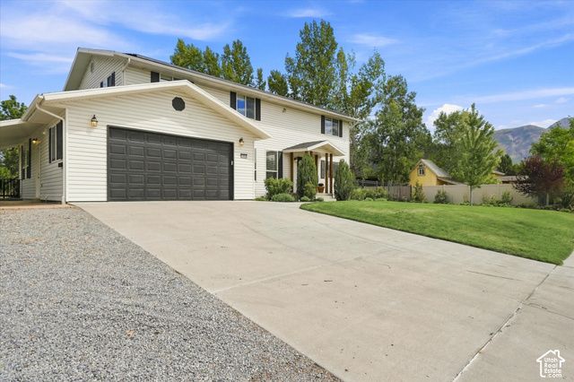 5954 W CANTERBURY PARK CIR, Highland, UT 84003