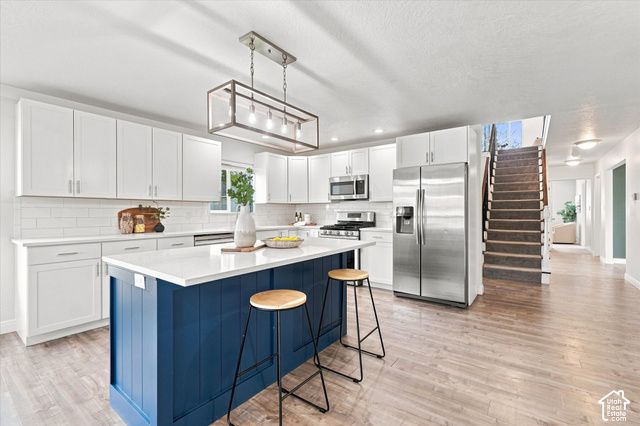 5954 W CANTERBURY PARK CIR, Highland, UT 84003