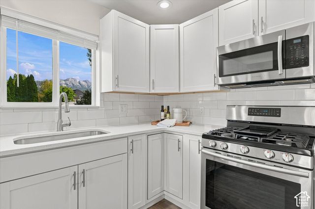 5954 W CANTERBURY PARK CIR, Highland, UT 84003