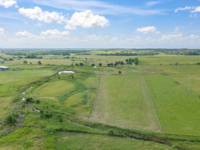 6600 Woodard Avenue, Cleburne, TX 76033