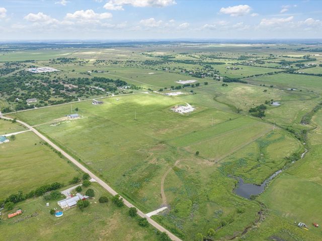 6600 Woodard Avenue, Cleburne, TX 76033