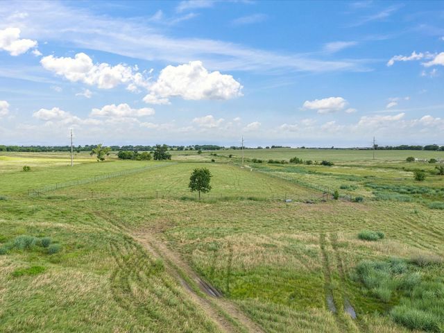 6600 Woodard Avenue, Cleburne, TX 76033