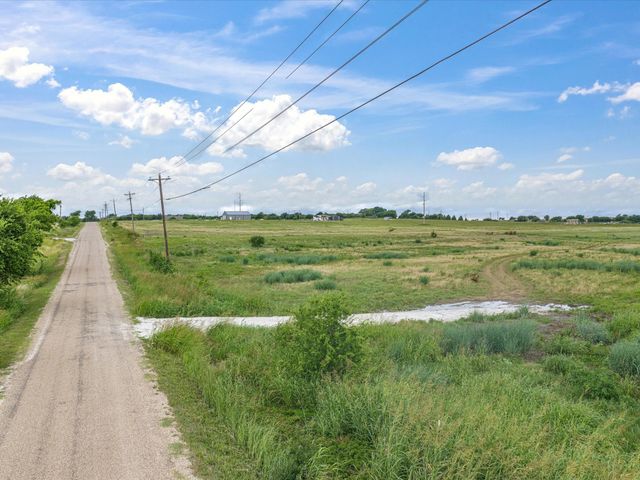 6600 Woodard Avenue, Cleburne, TX 76033