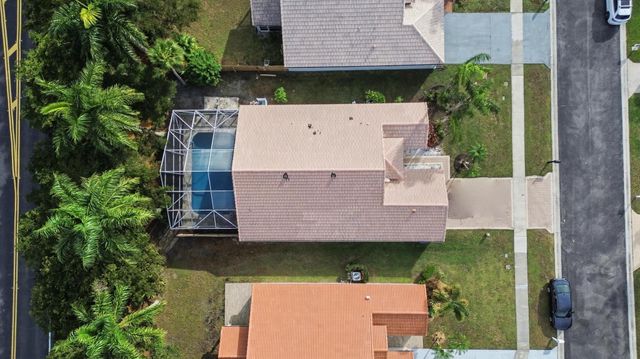 1971 Oak Berry Circle, Wellington, FL 33414