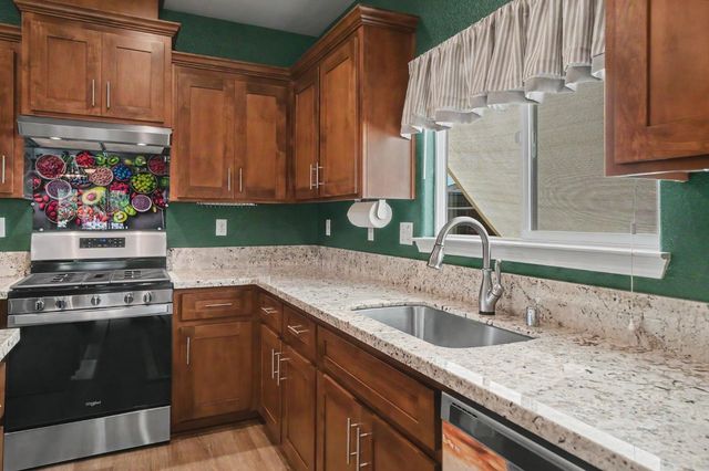 1301 Montecito Ct, Ione, CA 95640