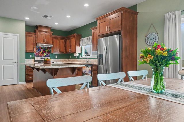 1301 Montecito Ct, Ione, CA 95640
