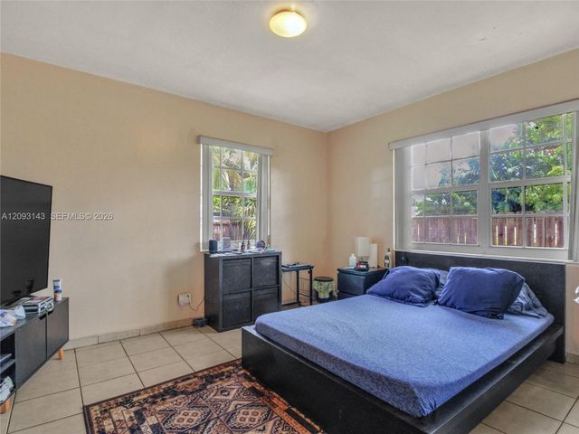 401 SW 4th Terrace, Hallandale Beach, FL 33009