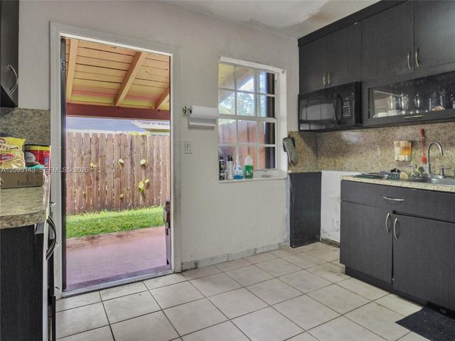401 SW 4th Terrace, Hallandale Beach, FL 33009