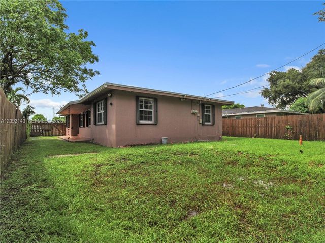 401 SW 4th Terrace, Hallandale Beach, FL 33009
