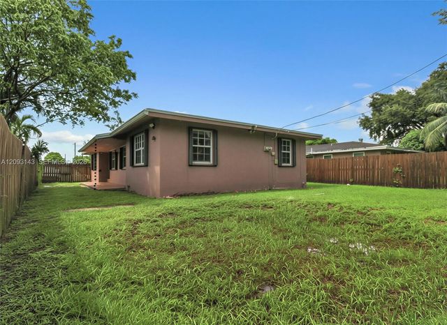401 SW 4th Terrace, Hallandale Beach, FL 33009